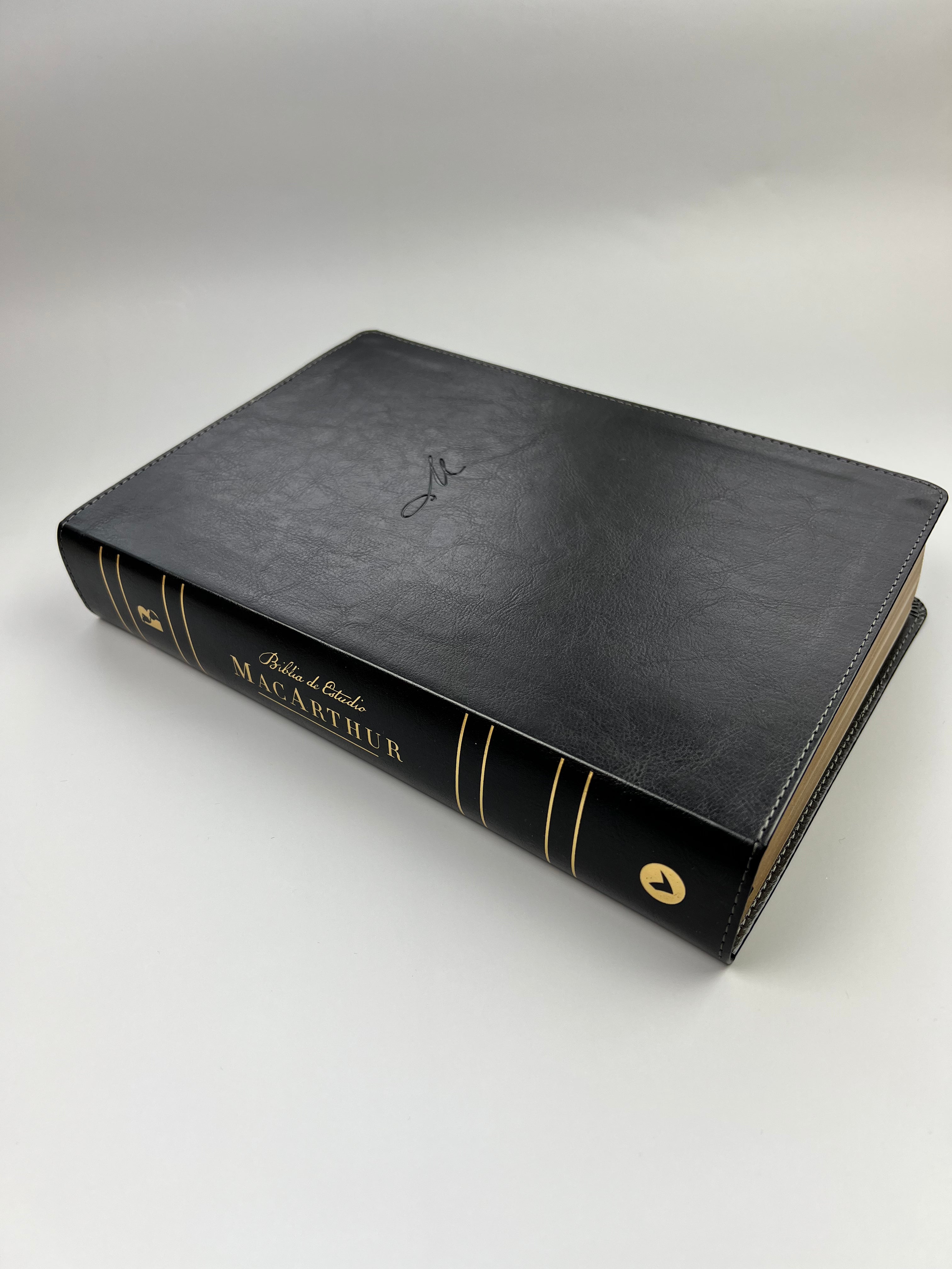 [Backordered] Biblia de Estudio MacArthur (NBLA), LeatherSoft™ Negro